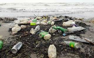 بحران زباله در سواحل رامسر/ مردم و مسؤولان به فکر باشند +عکس