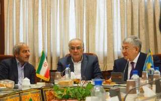 مراودات تجاری ایران و قزاقستان افزایش یابد