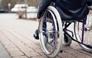 وضعیت نامناسب مناسب‌سازی در فریدونکنار/ مسئولان موجب گوشه‌گیری معلولان از جامعه می‌شوند