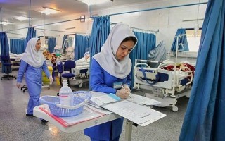 تاخیر 8 ماهه در پرداخت کارانه پرستاران/کمبود 1000 پرستار در مازندران