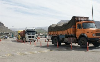 اعتصابی در کار نیست/مهم‌ترین مطالبات حل نشده کامیون‌داران/ سرپیچی از دستور وزیر در بیمه تکمیلی رانندگان