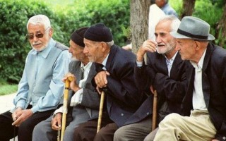 مازندران در آستانه بحران جمعیتی/ مازندران هر روز پیرتر می‌شود!