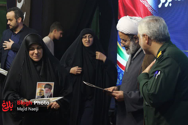 تجلیل از برگزیدگان بسیج و مسجد