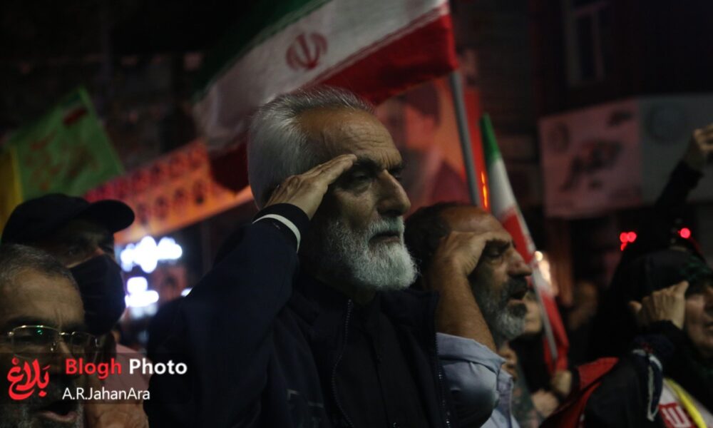 طنین لبیک یا خامنه‌ای در میدان طالقانی قائم‌شهر