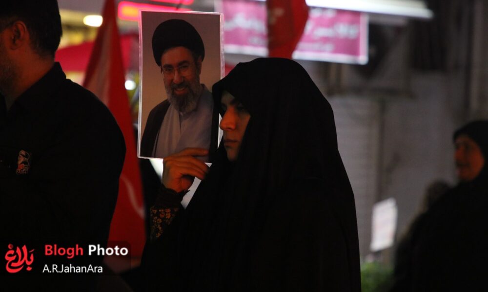 طنین لبیک یا خامنه‌ای در میدان طالقانی قائم‌شهر