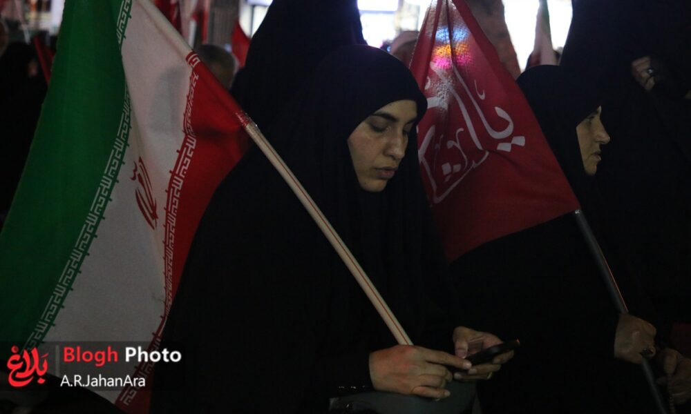 طنین لبیک یا خامنه‌ای در میدان طالقانی قائم‌شهر