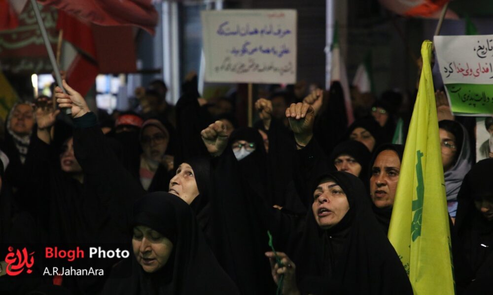طنین لبیک یا خامنه‌ای در میدان طالقانی قائم‌شهر
