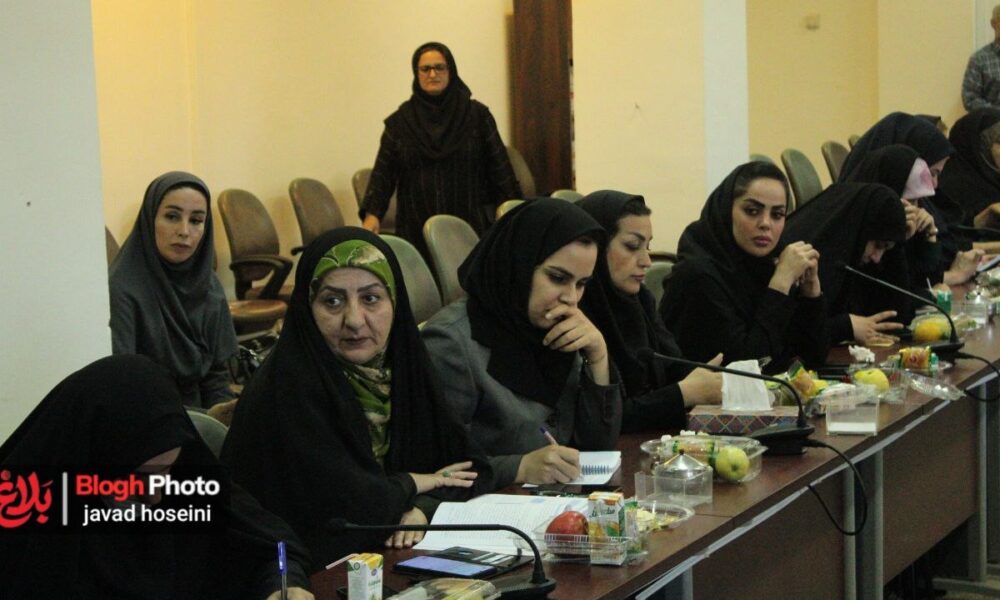 نشست هم‌اندیشی مسئولان و خبرنگاران نوشهر